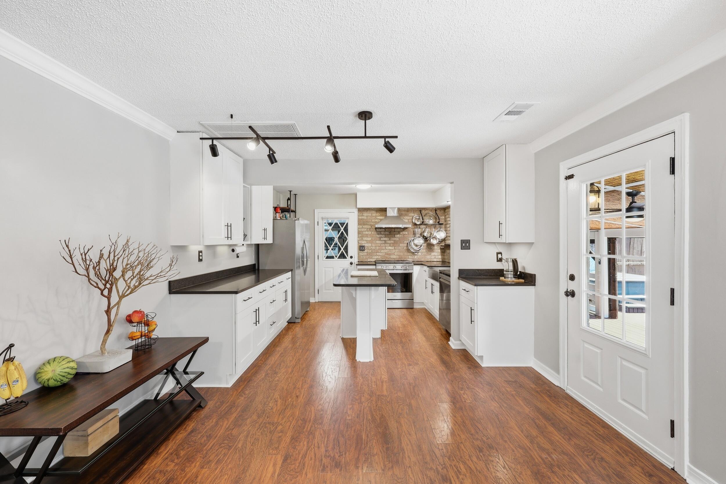 1215 Wimbee Drive