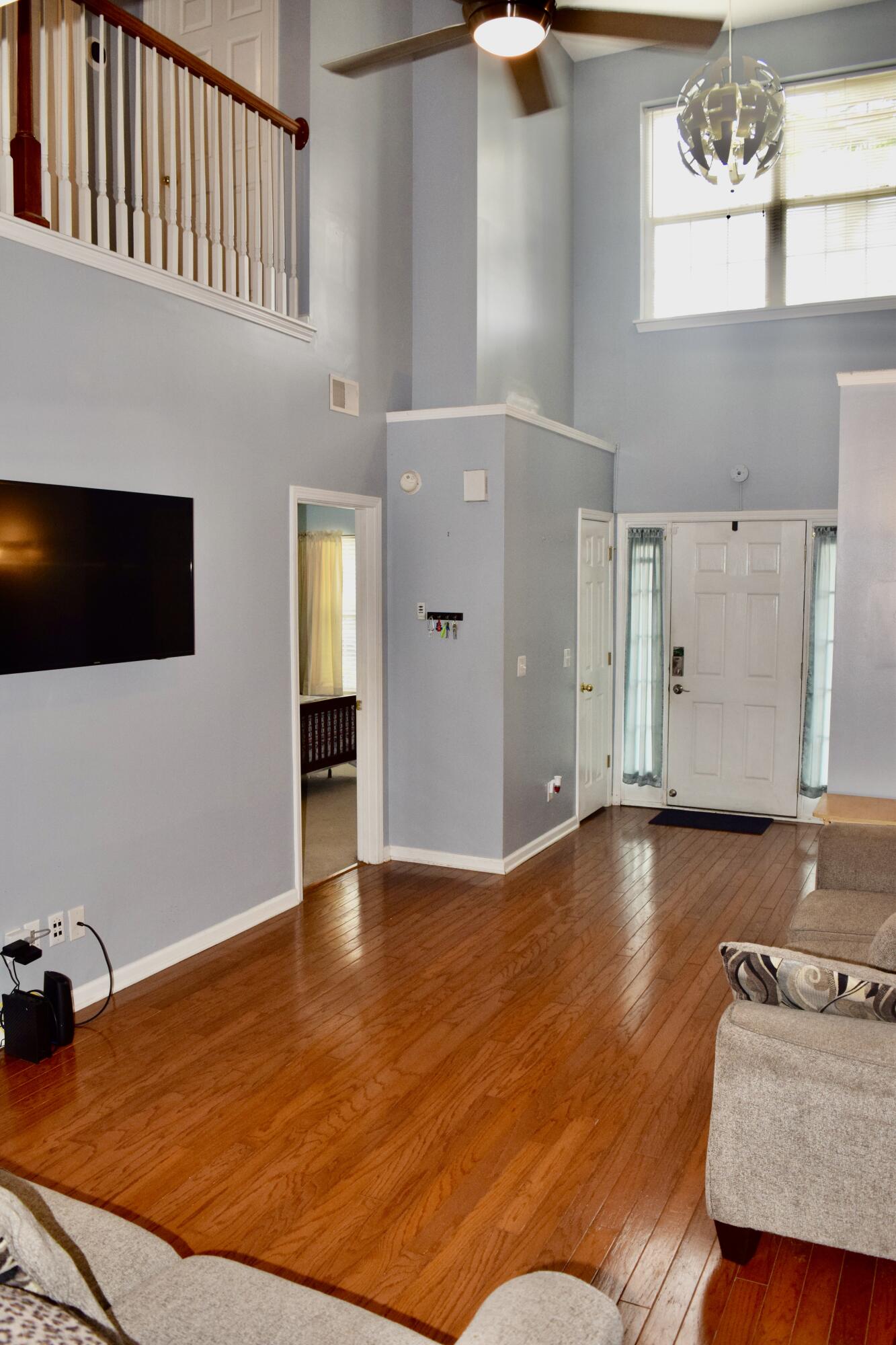 9122 Maple Grove Drive