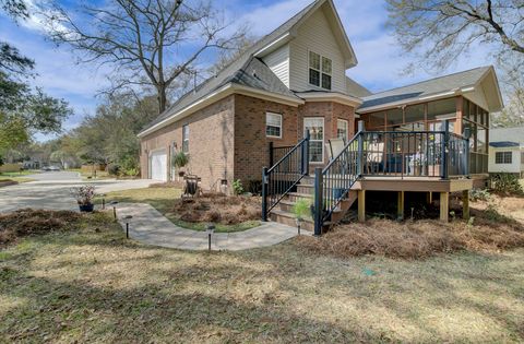 A home in North Charleston