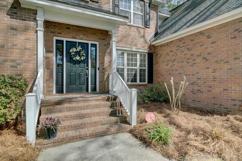 A home in North Charleston