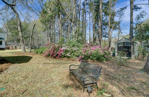 A home in North Charleston