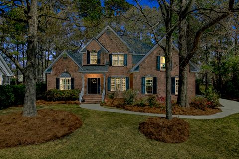 A home in North Charleston