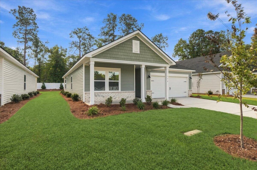 Photo of 178 Black Oak Road, Georgetown, SC 29440 (MLS # 26029577)
