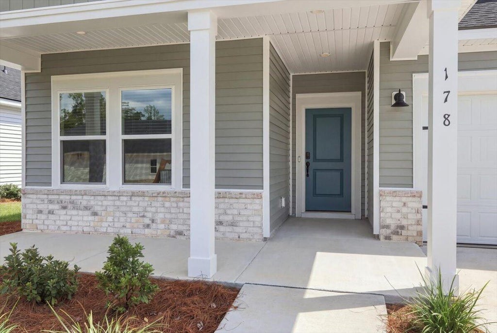 Photo of 178 Black Oak Road, Georgetown, SC 29440 (MLS # 26029577)