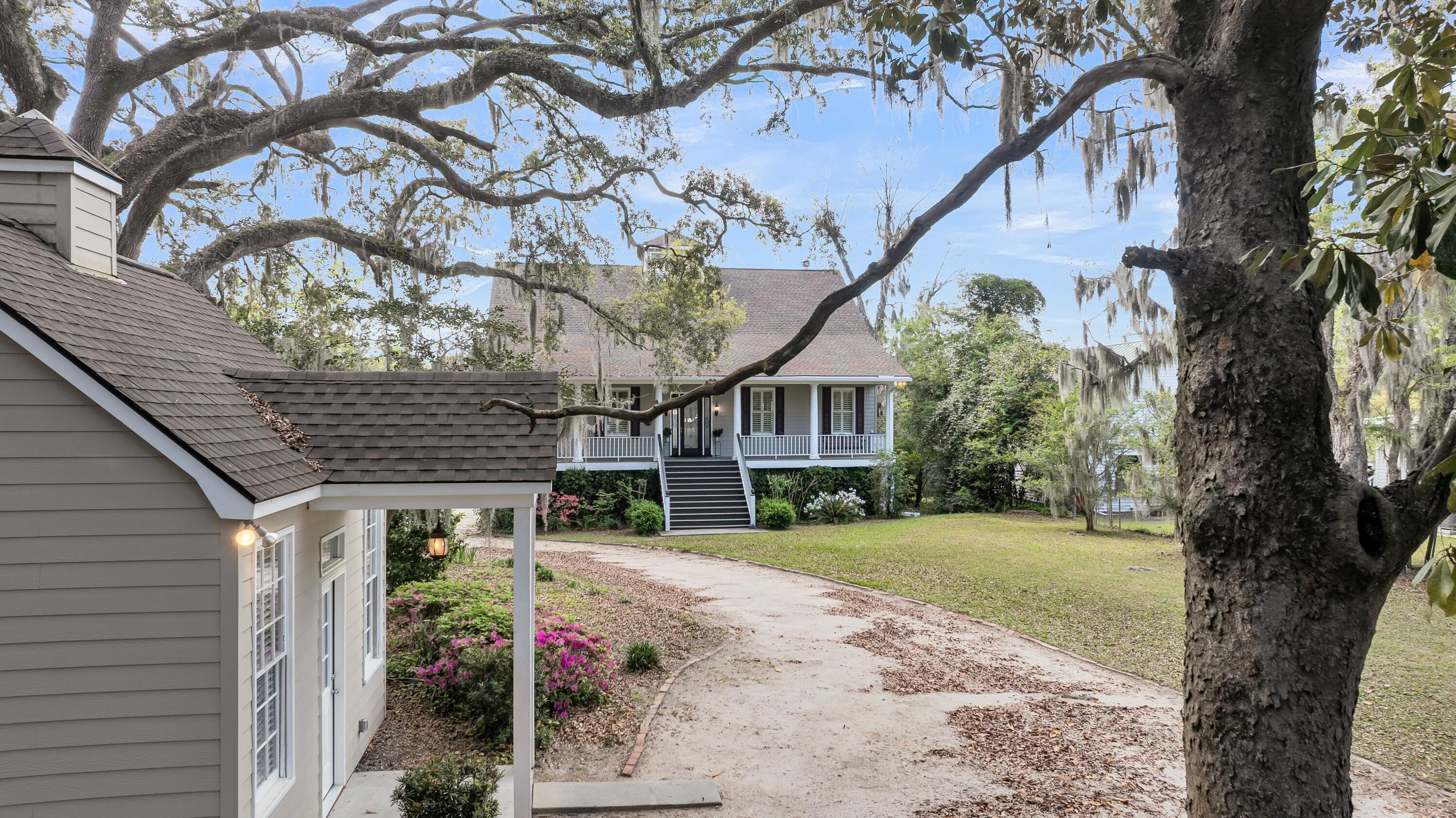 4584 Olde Smoak House Road