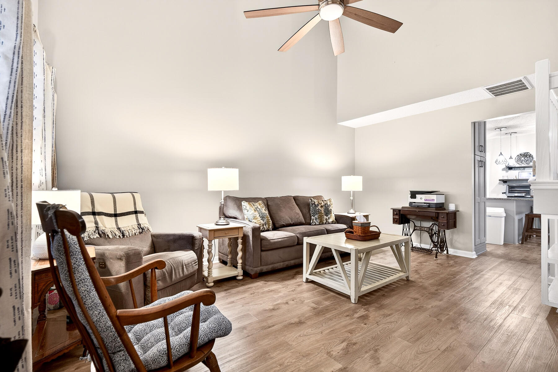 300 Yellow Hawthorn Circle