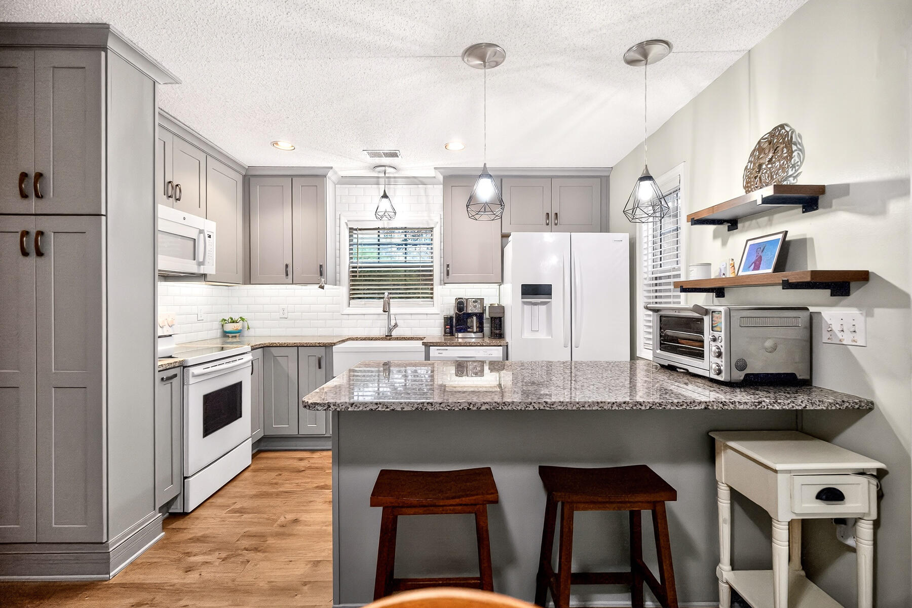 300 Yellow Hawthorn Circle