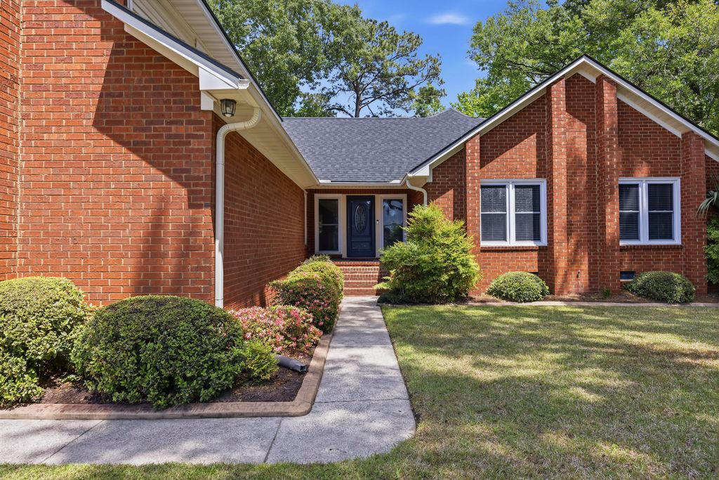 Photo of 2171 Hunter Creek Drive, Charleston, SC 29414 (MLS # 26011088)