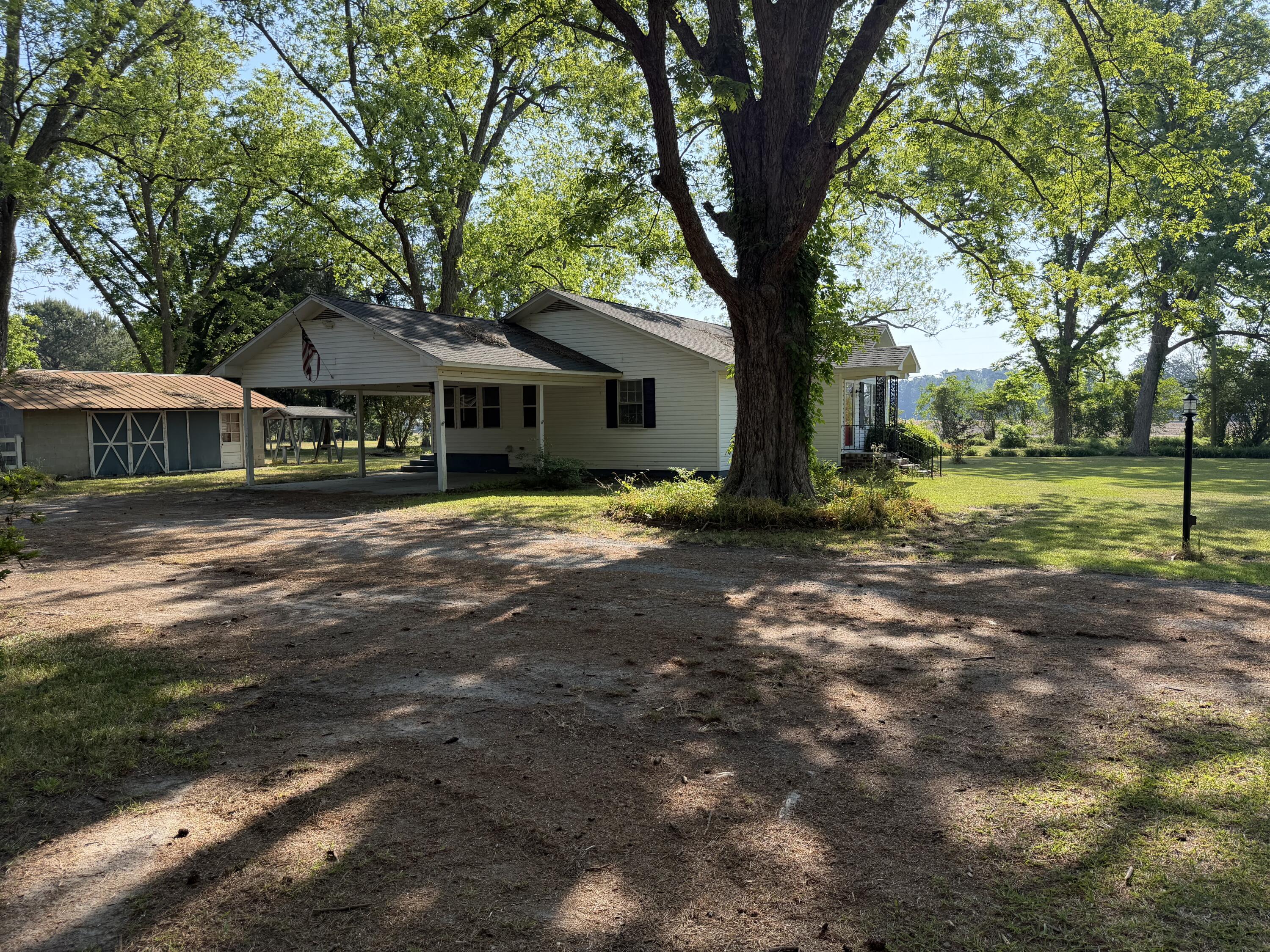 9439 Charleston Highway