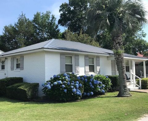 A home in Mount Pleasant