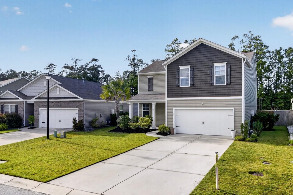 Photo of 384 Bering Lane, Summerville, SC 29486 (MLS # 26025180)