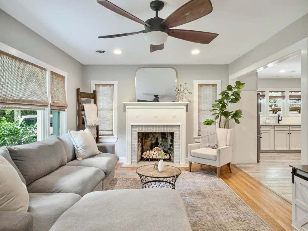 Photo of 769 Catawba Road, Charleston, SC 29414 (MLS # 26021158)