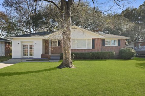 MLS: 25008409