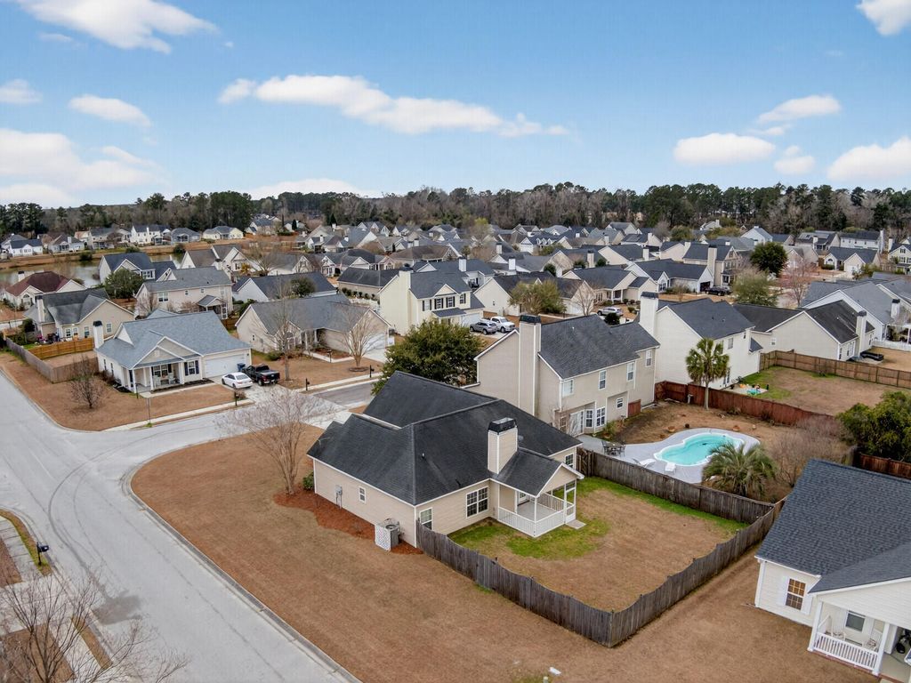 Photo of 115 Cannonsmill Lane, Summerville, SC 29485 (MLS # 26005615)