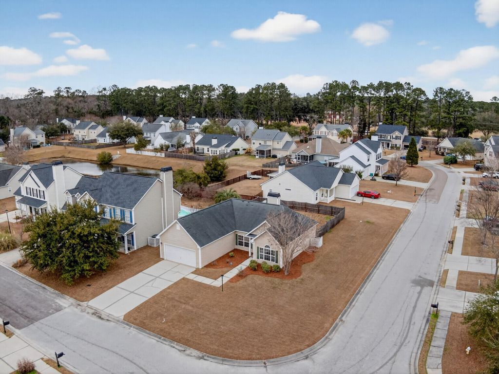 Photo of 115 Cannonsmill Lane, Summerville, SC 29485 (MLS # 26005615)