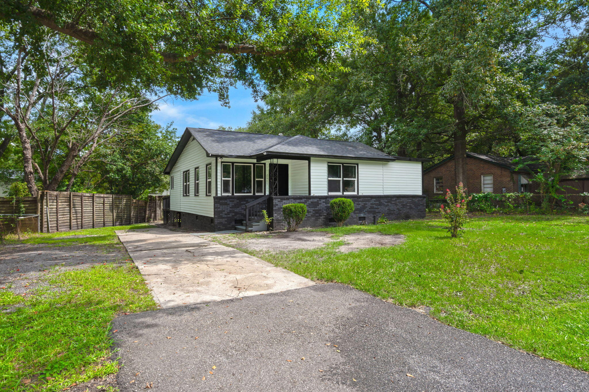 2649 Orchid Avenue