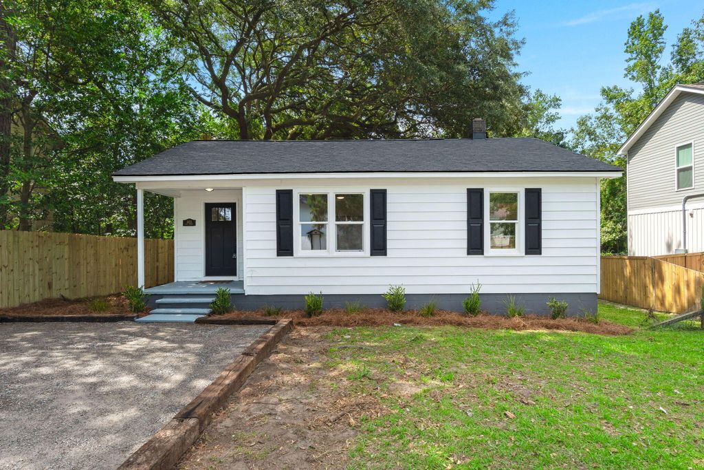 Photo of 1823 Lisa Street, North Charleston, SC 29406 (MLS # 26021010)