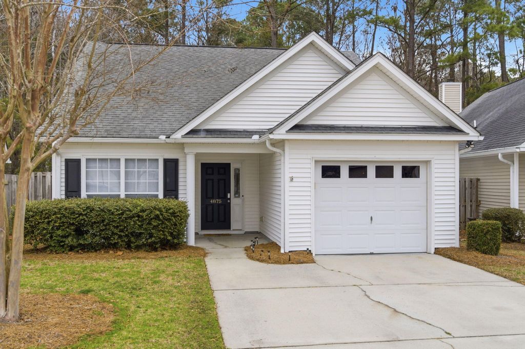 Photo of 4875 Carnoustie Court, Summerville, SC 29485 (MLS # 26004869)