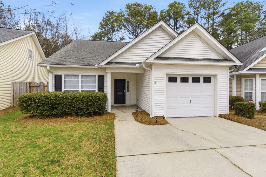 Photo of 4875 Carnoustie Court, Summerville, SC 29485 (MLS # 26004869)