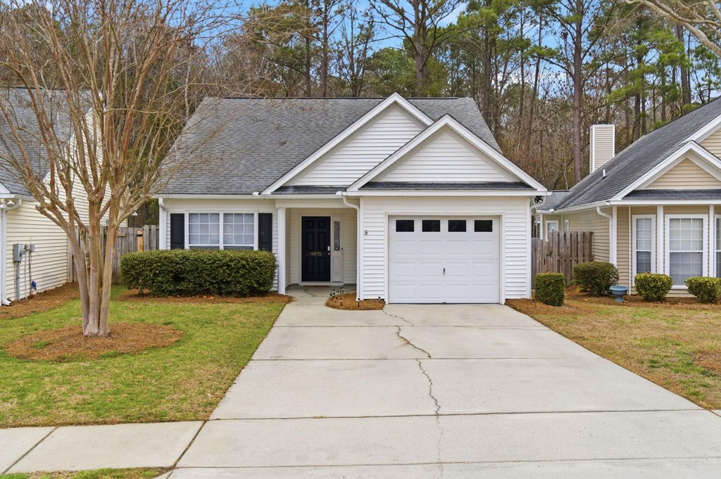 Photo of 4875 Carnoustie Court, Summerville, SC 29485 (MLS # 26004869)