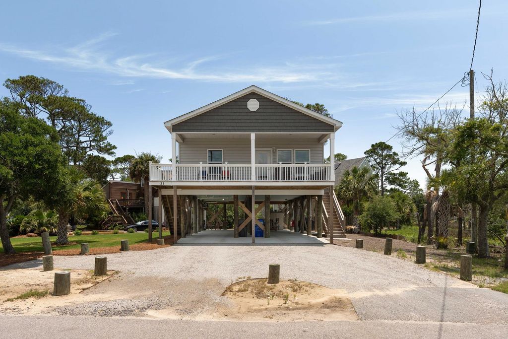 Photo of 31 W 9th Street, Folly Beach, SC 29439 (MLS # 25016335)