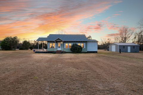 A home in Reevesville