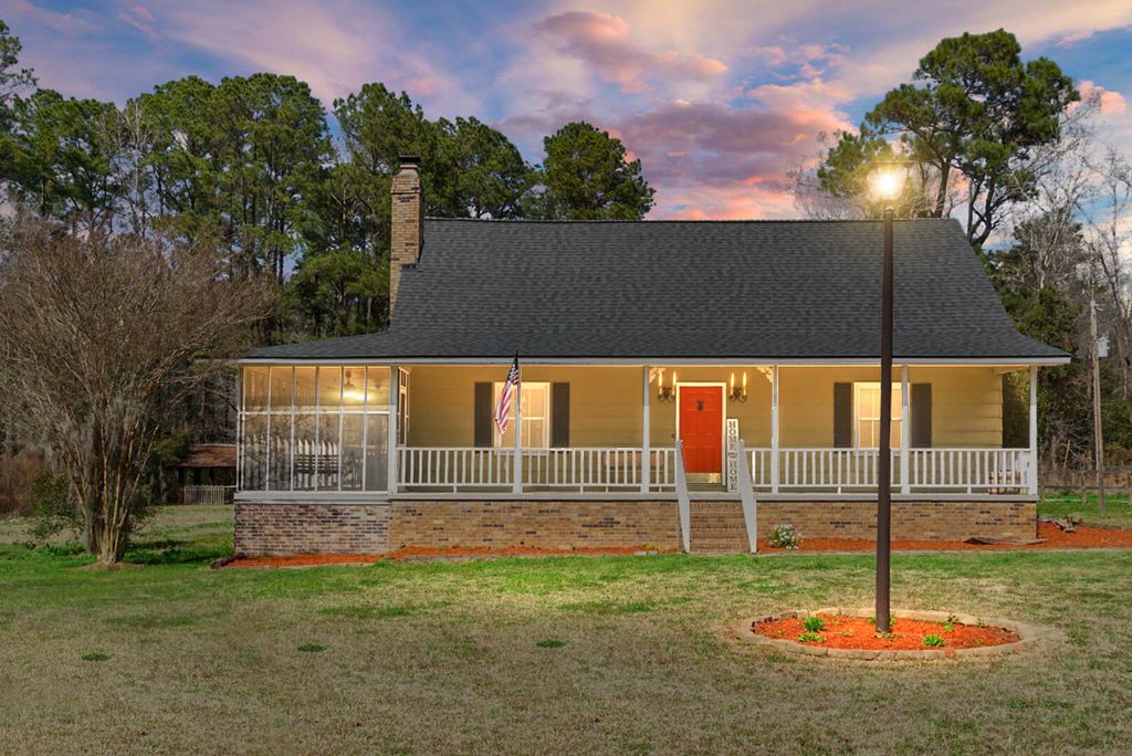 Photo of 129 Melrose Place, Moncks Corner, SC 29461 (MLS # 26006219)