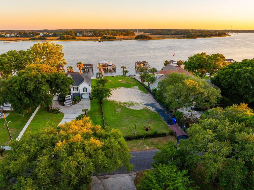 Photo of 2313 Lazy River Drive, Charleston, SC 29414 (MLS # 26016622)