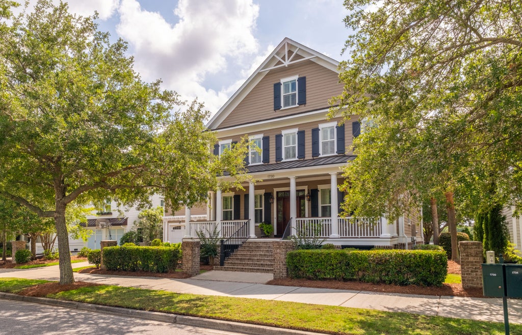 Photo of 1730 Pierce Street, Charleston, SC 29492 (MLS # 26025452)
