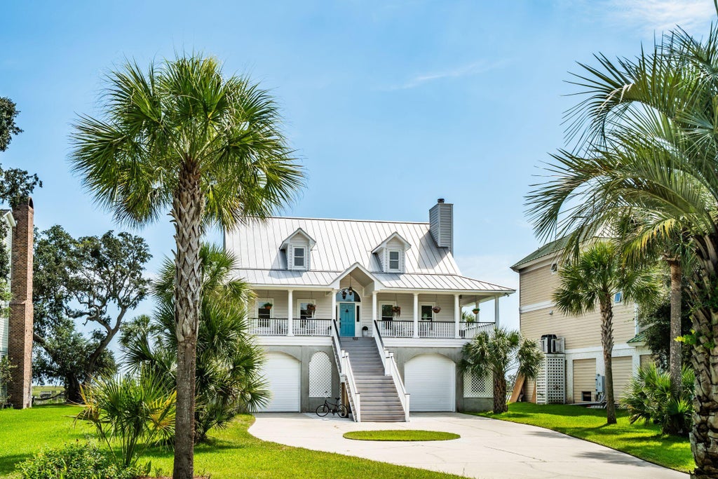 Photo of 925 Shellmore Lane, McClellanville, SC 29458 (MLS # 26026910)