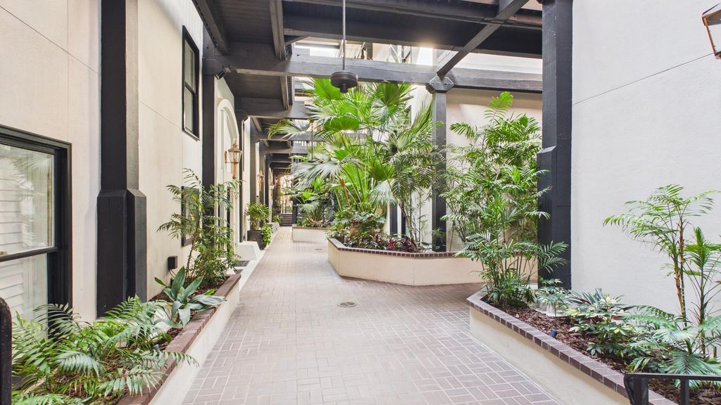 Photo of 109 E Bay Street #2d, Charleston, SC 29401 (MLS # 26006943)