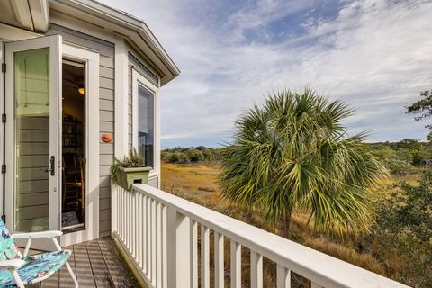 A home in Isle of Palms