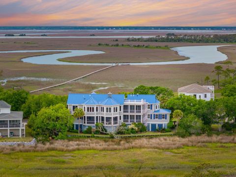 Photo of 8 Seagrass Lane, Isle of Palms, SC 29451 (MLS # 24031177)