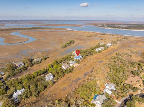 A home in Isle of Palms