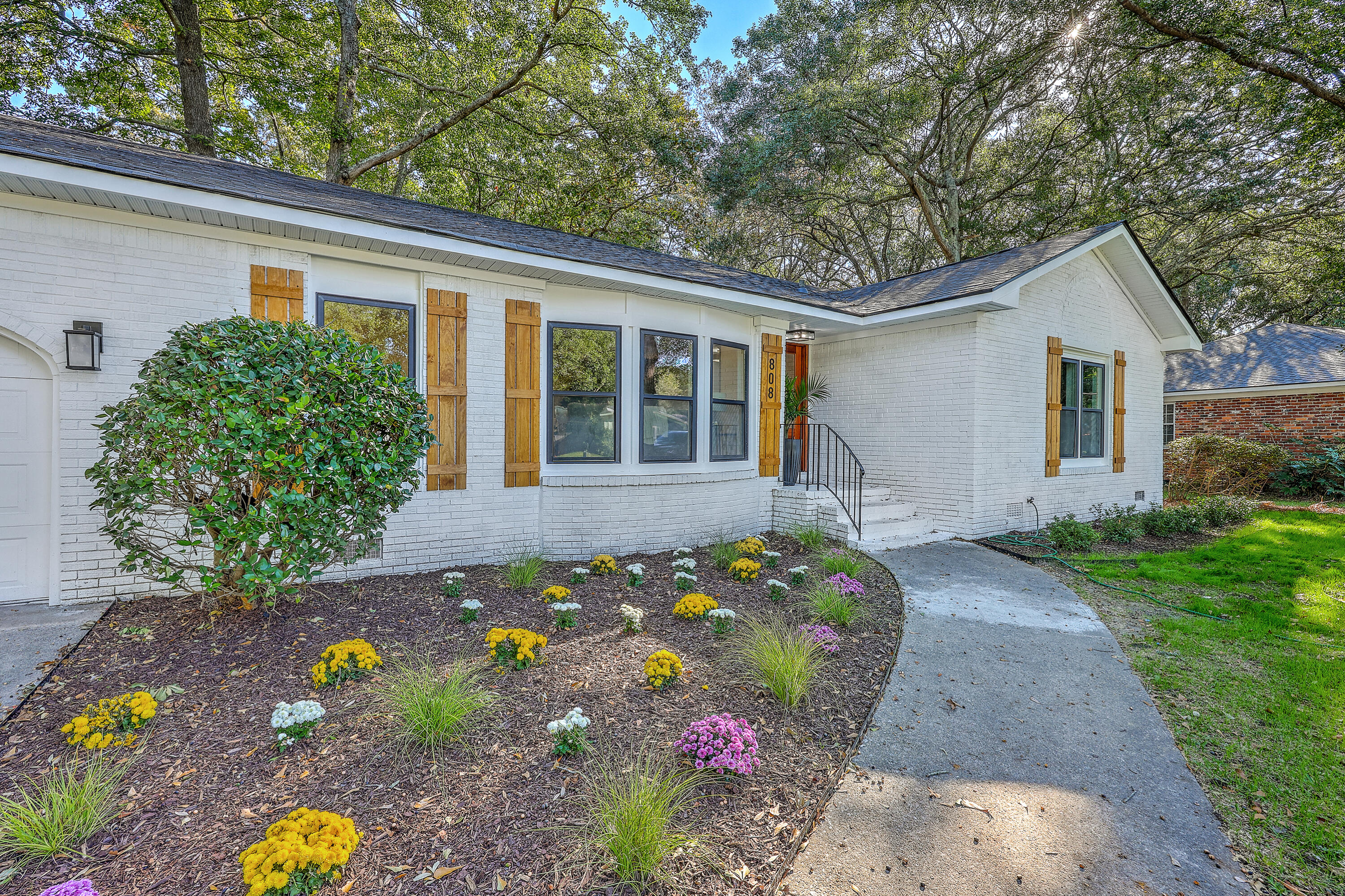 808 O'Sullivan Drive