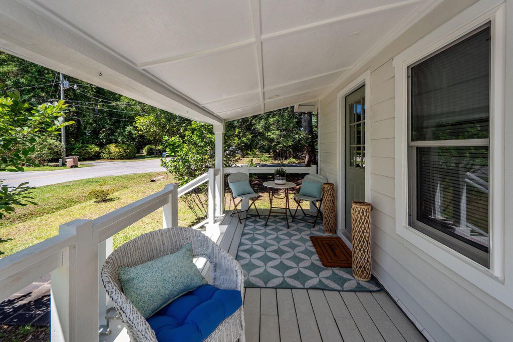Photo of 2218 Woodland Shores Road, Charleston, SC 29412 (MLS # 26014437)