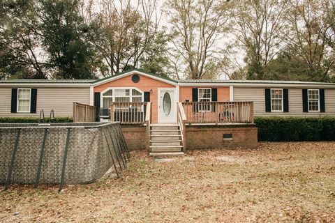 A home in Islandton