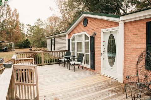 A home in Islandton