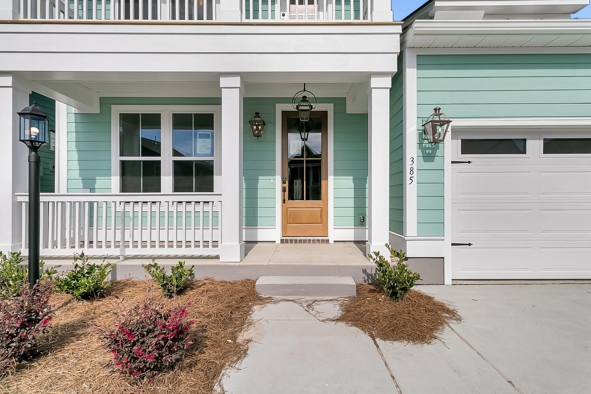 385 Wappoo Trace Lane