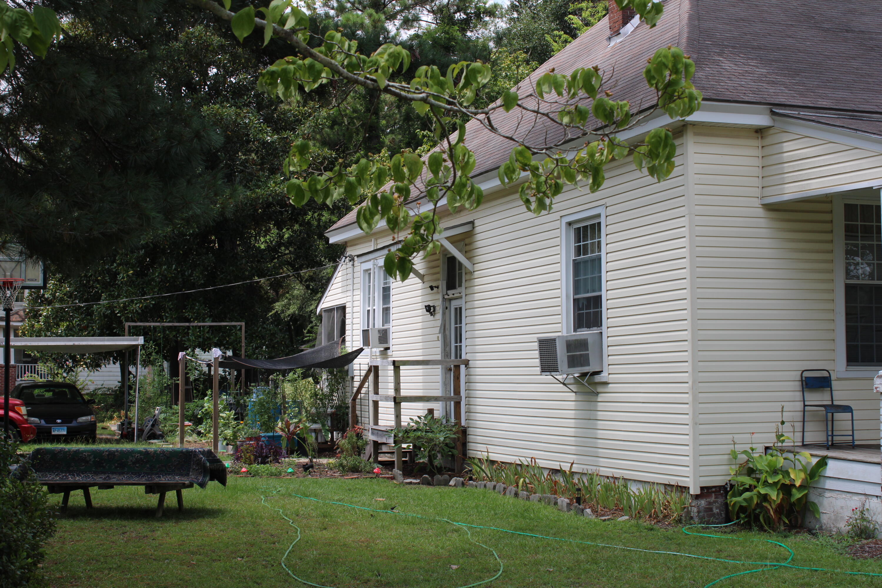 208 Grove Street