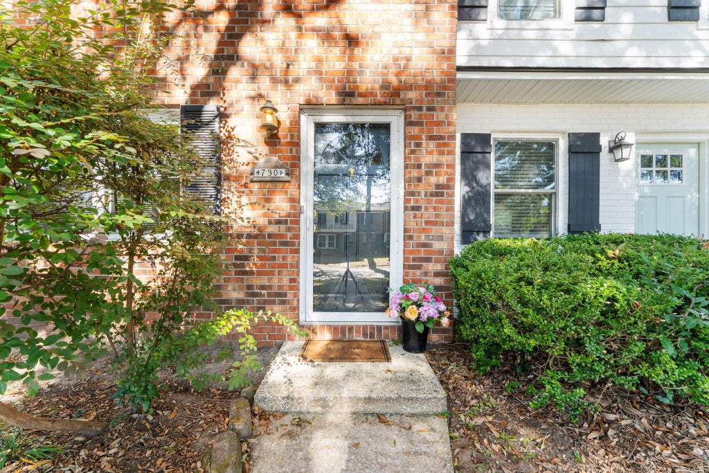 Photo of 730 Harbor Lane, Mount Pleasant, SC 29464 (MLS # 26028820)