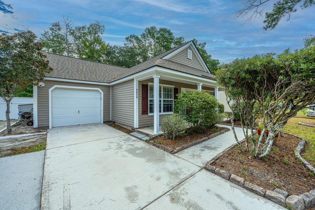 Photo of 9020 Greenbriar Drive, Summerville, SC 29485 (MLS # 25026832)