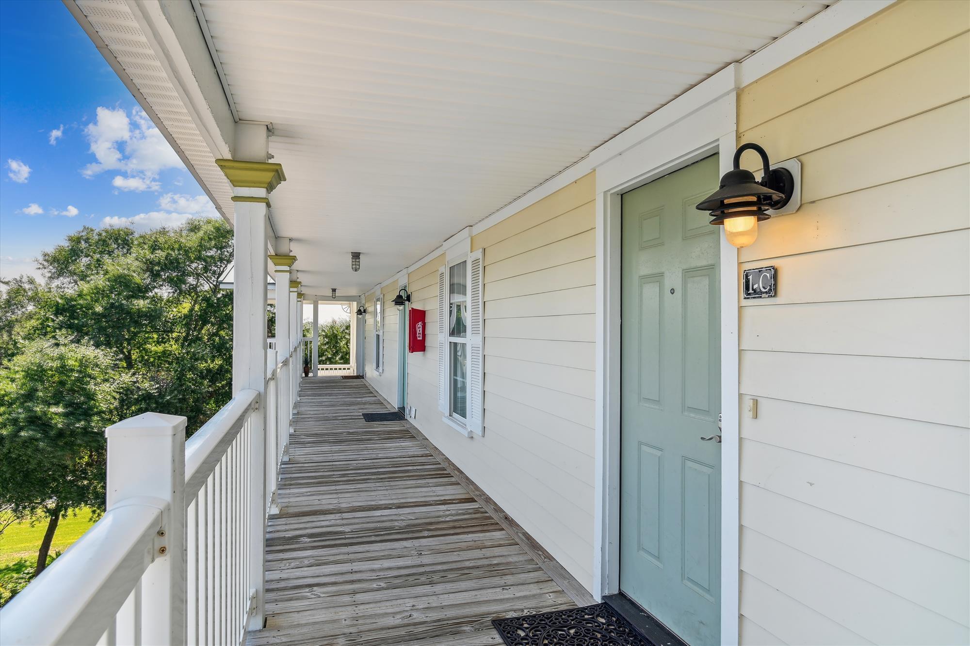 2262 Folly Road 1c