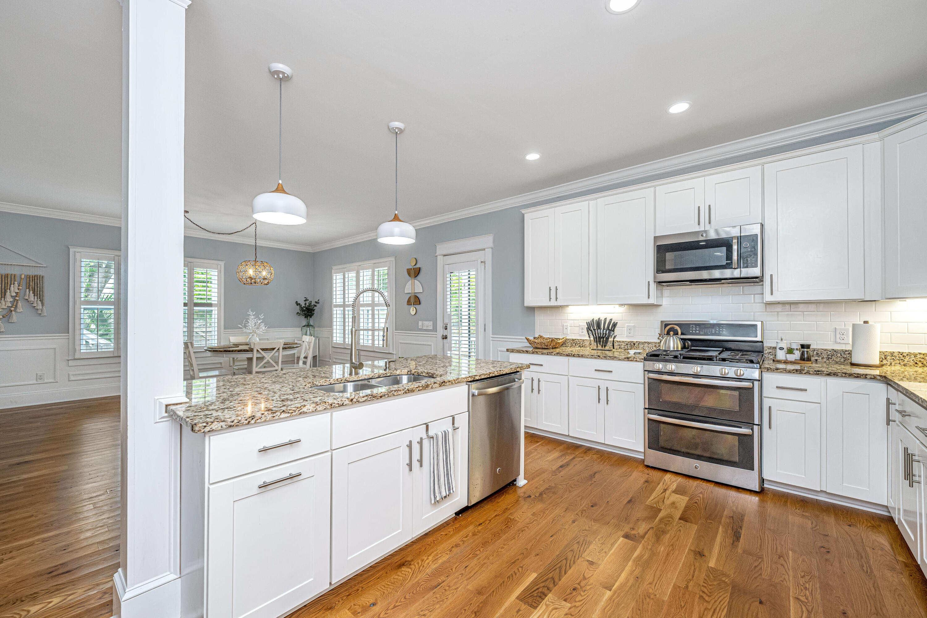 4355 Rugheimer Avenue