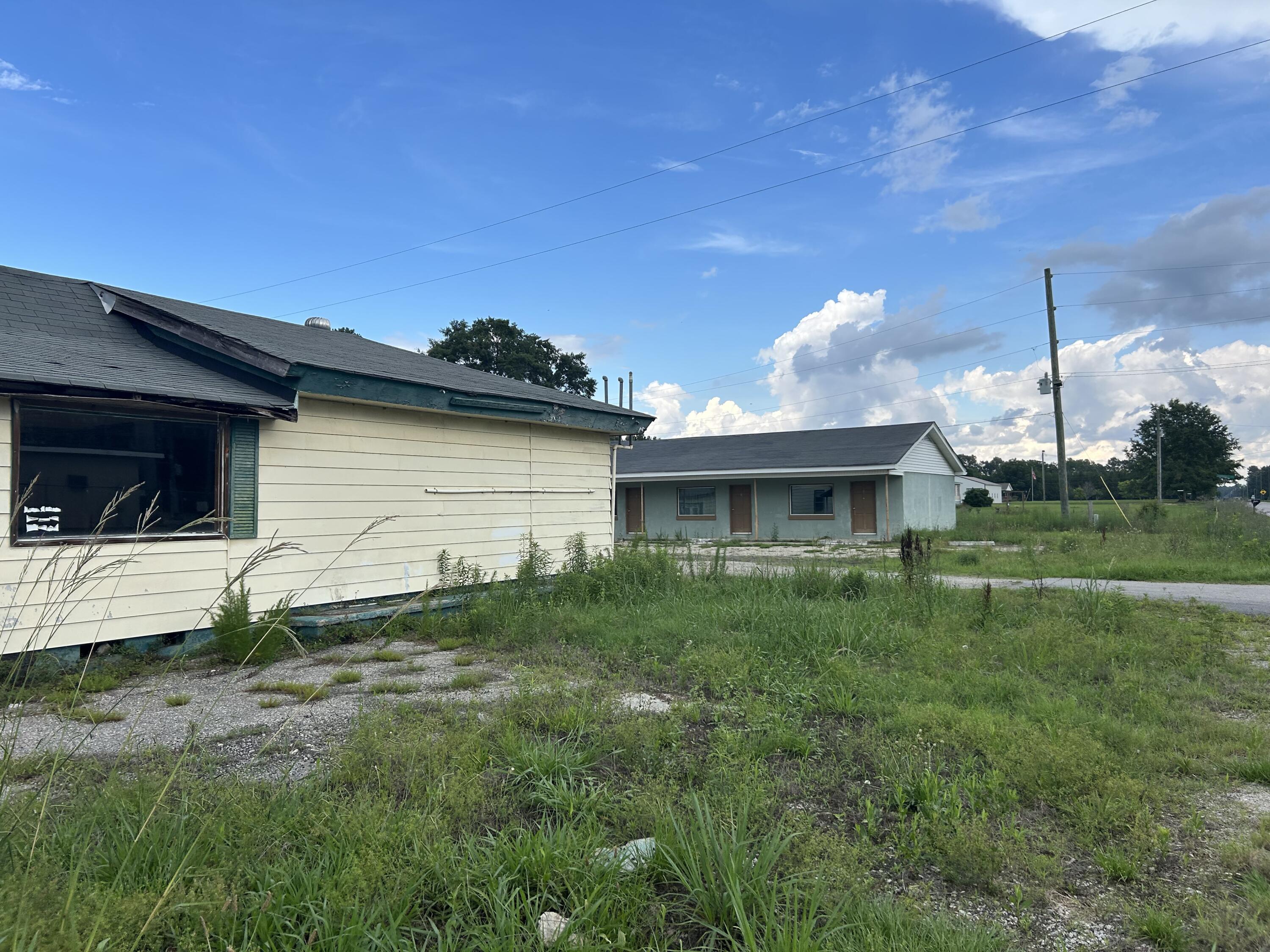 1054 Edgewater Road