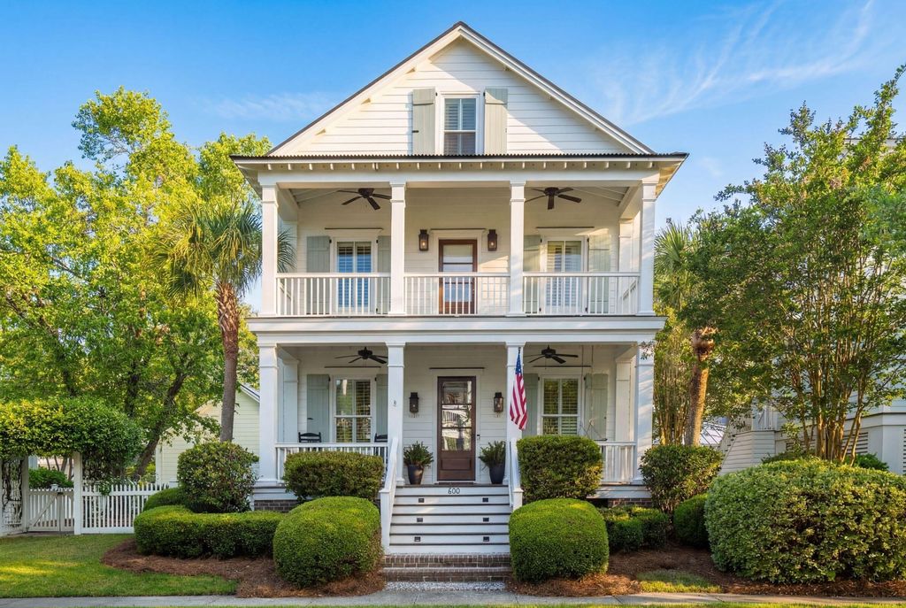 Photo of 600 Galera Lane, Mount Pleasant, SC 29464 (MLS # 26011831)