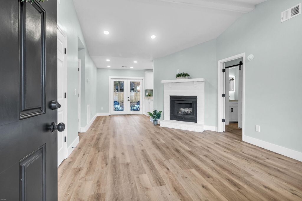 Photo of 106 Teddy Court, Summerville, SC 29485 (MLS # 26001627)