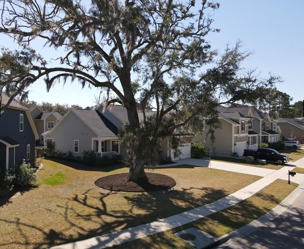 Photo of 167 Daniels Ridge Drive, Summerville, SC 29485 (MLS # 26003863)