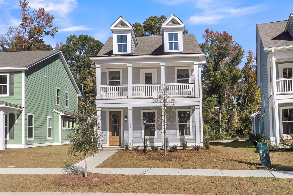 Photo of 124 Cantona Drive, Summerville, SC 29483 (MLS # 26002854)