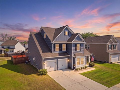 Photo of 1316 Berry Grove Drive, Summerville, SC 29485 (MLS # 26012015)